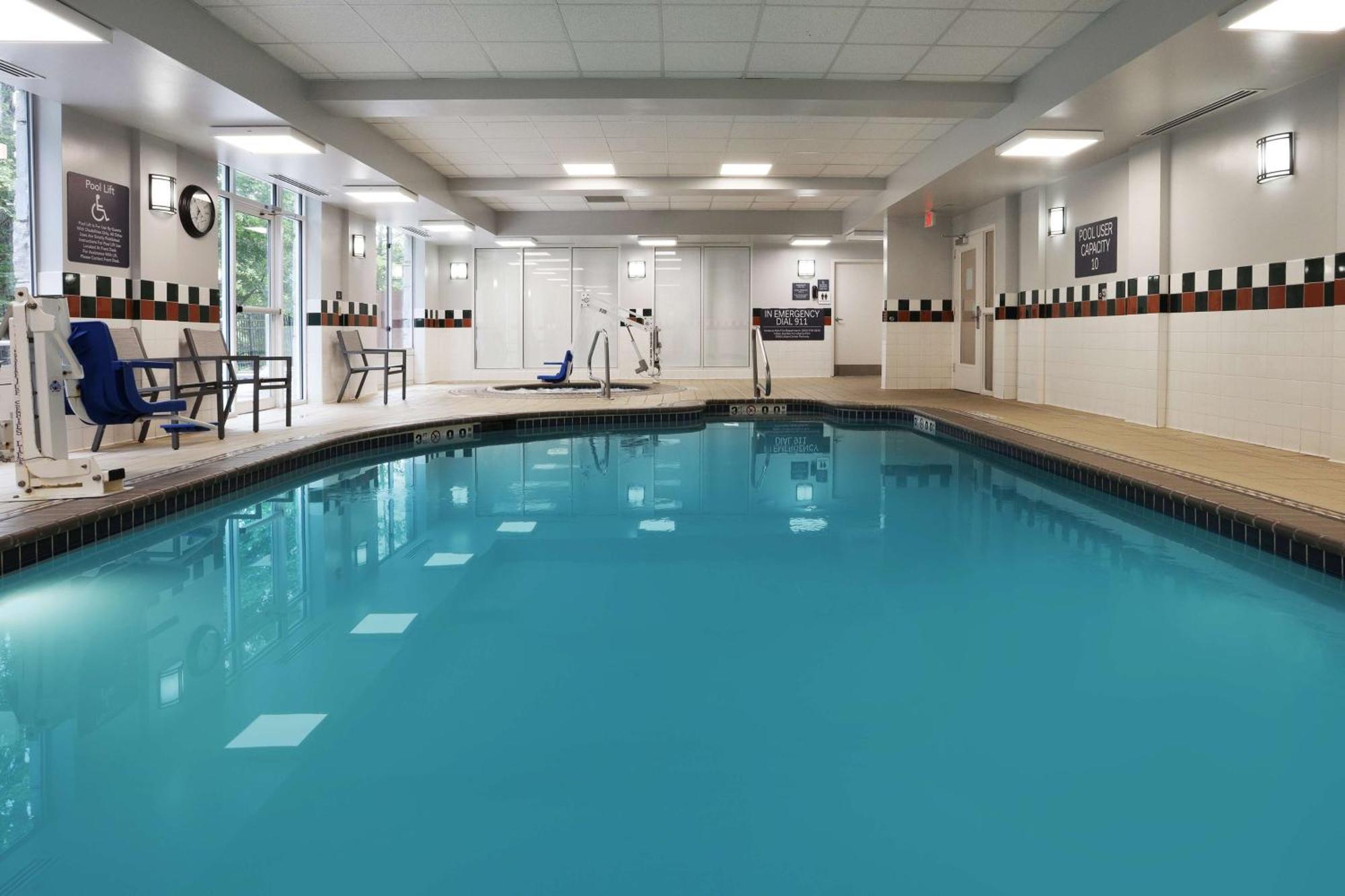 Hilton Garden Inn Birmingham Se/Liberty Park מראה חיצוני תמונה