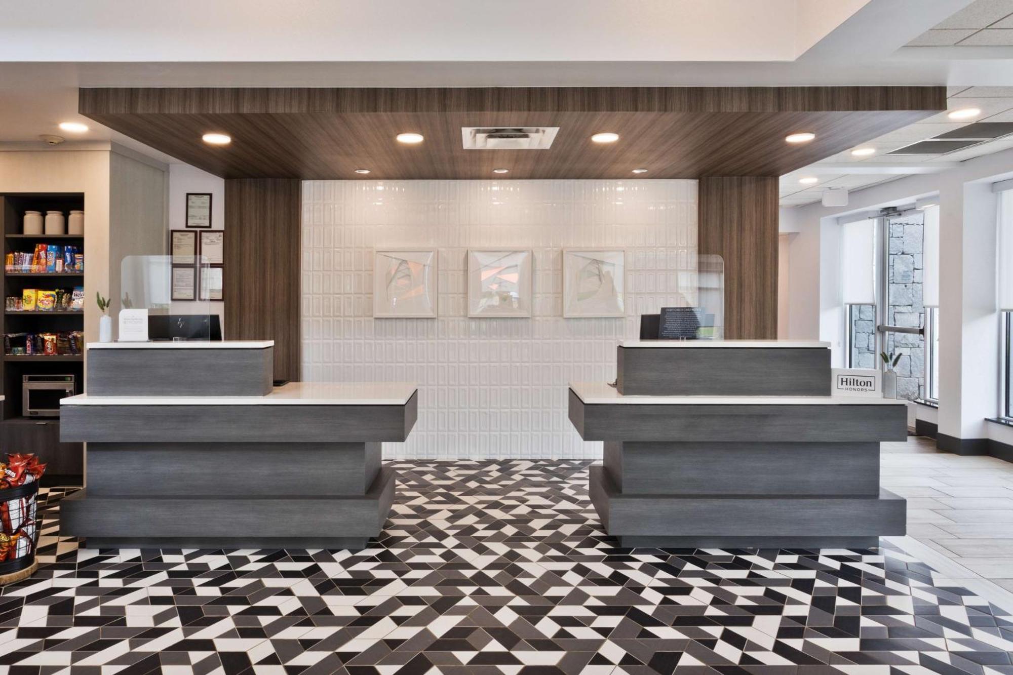 Hilton Garden Inn Birmingham Se/Liberty Park מראה חיצוני תמונה